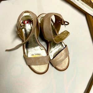 Like new GB girls sandals size 3